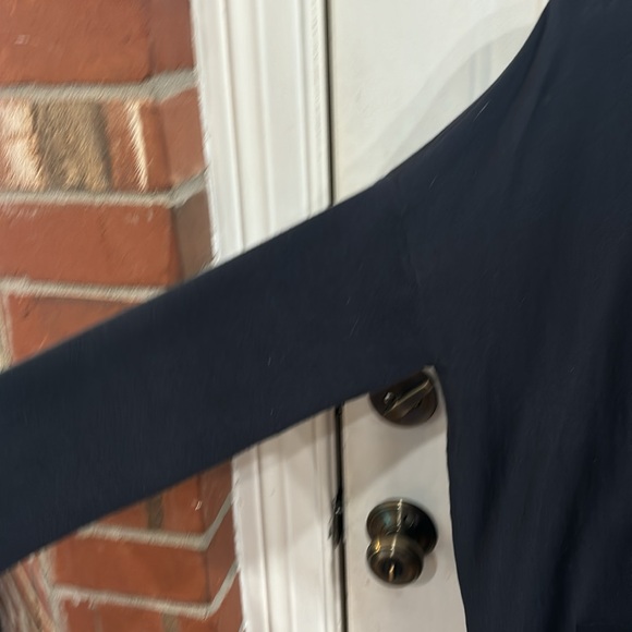 Lilly Pulitzer black pull on sweater in size medium - Picture 3 of 5